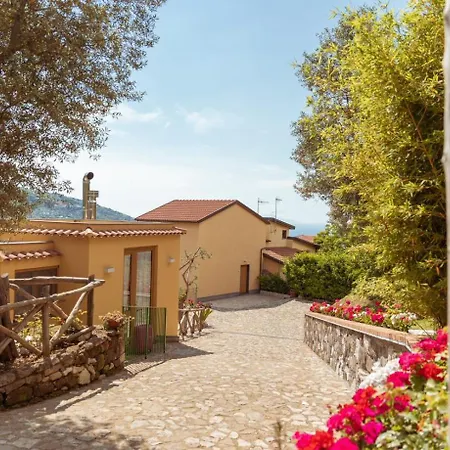Апарт-готель Casale Del Nonno