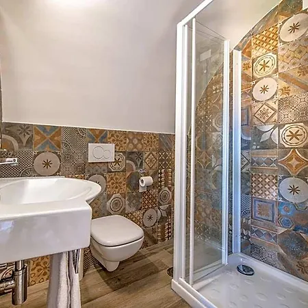 Casale Del Nonno 4*