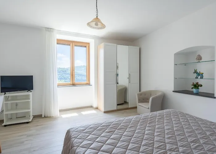 Casale Del Nonno Aparthotel 4*