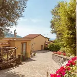 מלון דירות Casale Del Nonno