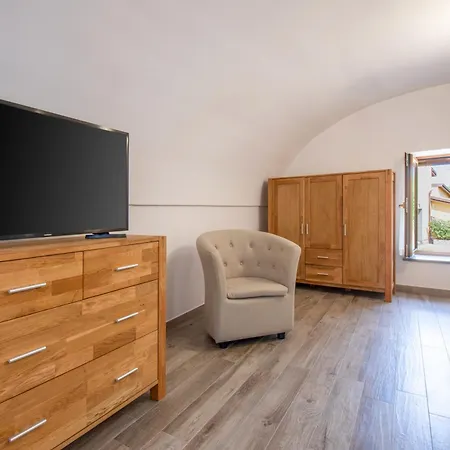 Apart-hotel Casale Del Nonno 4*